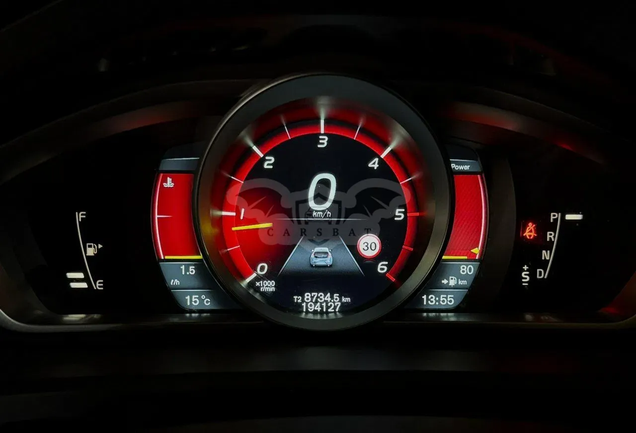 Volvo V40 D3 Geartronic Summum 2014