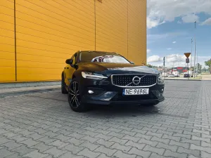 Volvo V60 II D4 AWD Geartronic Inscription 2019