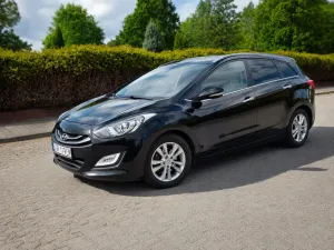 Hyundai i30 II blue 1.6 CRDi Style 2014