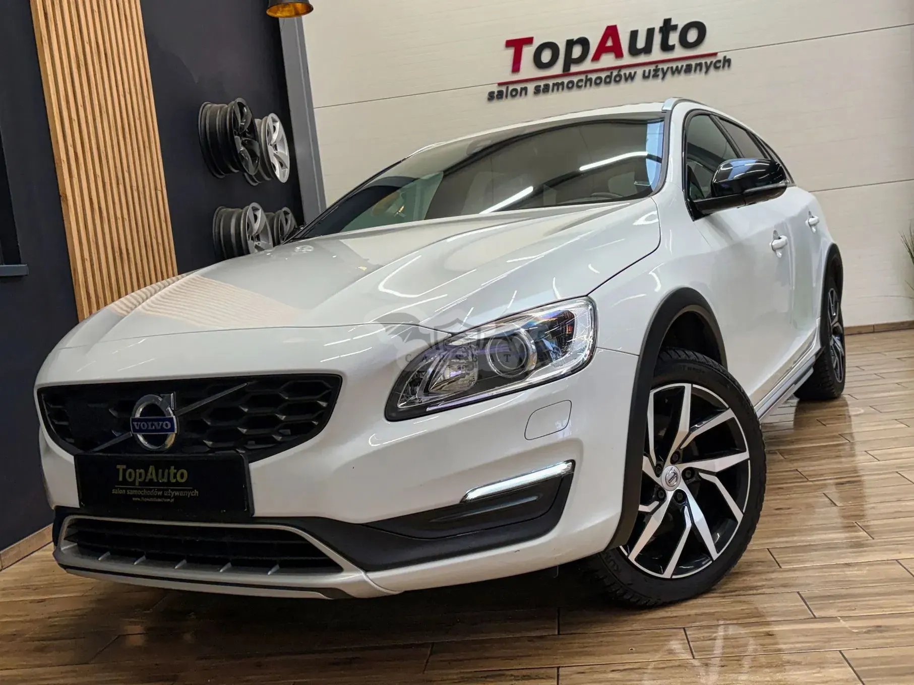 Volvo V60 D3 Geartronic Summum 2016