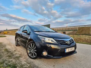 Toyota Avensis III 2.2 D-CAT Prestige 2013