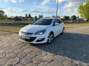 Opel Astra J 2.0 CDTI ENERGY 2012