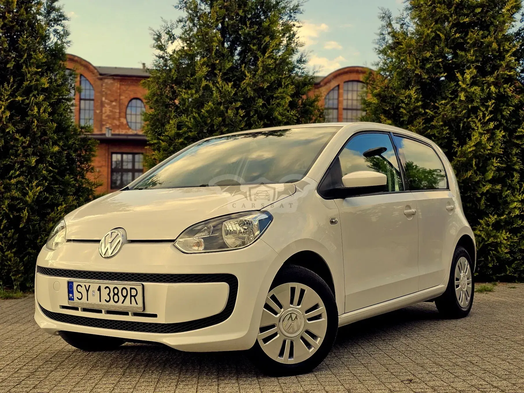 Volkswagen Up! white style 2016