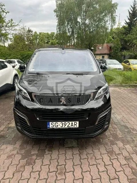 Peugeot Traveller 2022