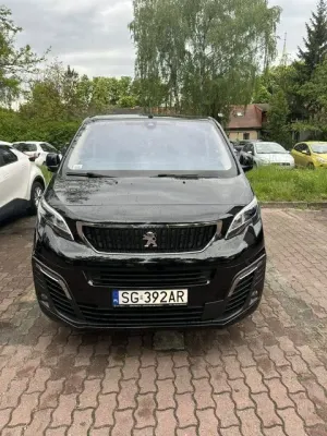 Peugeot Traveller 2022