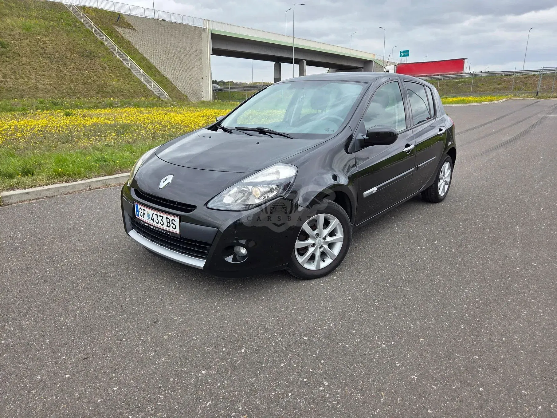 Renault Clio III 1.2 16V 75 nightDay 2012