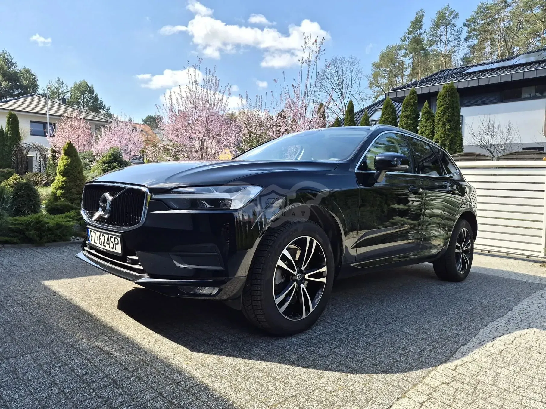 Volvo XC60 II B4 D AWD Momentum Pro 2021