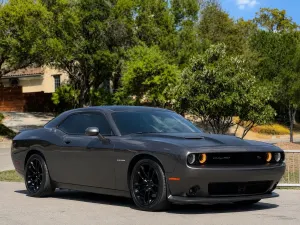 Dodge Challenger 5.7 R/T 2020