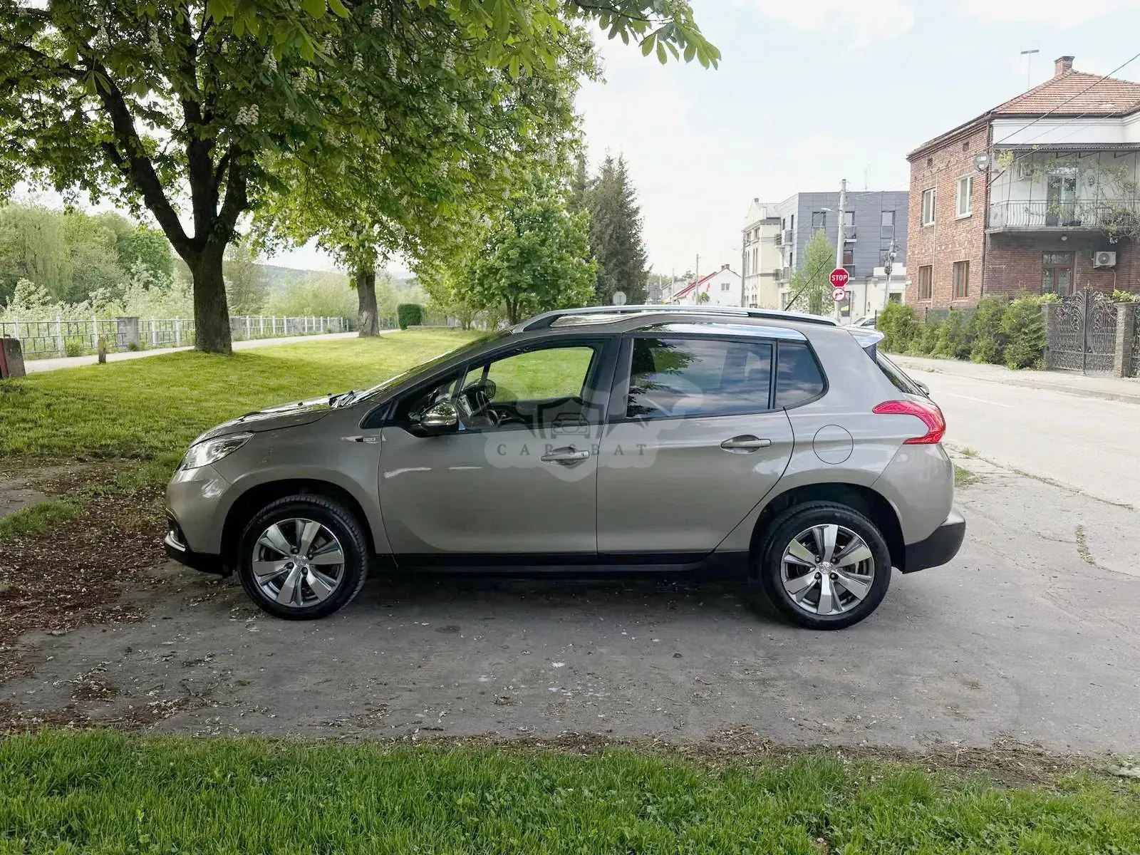 Peugeot 2008 I 1.2 Pure Tech Style S&S 2016