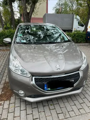 Peugeot 208 I 1.2 PureTech Active 2013