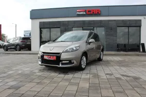 Renault Scenic III Energy dCi 110 S&S Paris 2012