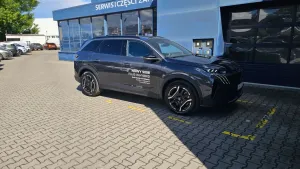 Peugeot 5008 II 1.6 PHEV 195 GT S&S e-DCS7 2025