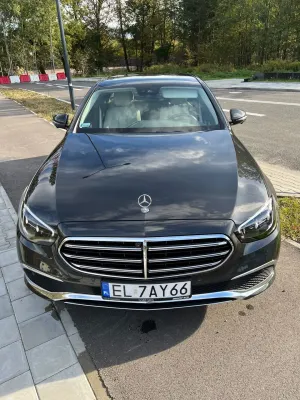 Mercedes-Benz E W213 220 d 4-Matic Avantgarde 2021