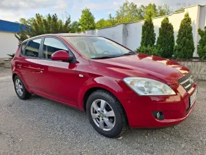 Kia Ceed I 1.4 Comfort + 2009