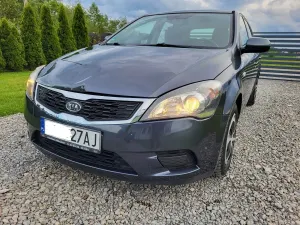 Kia Ceed I 1.4 Comfort + 2012