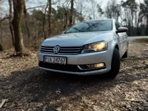 Volkswagen Passat B7 2.0 TDI Comfortline 2011