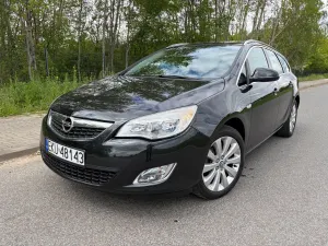 Opel Astra J 2012
