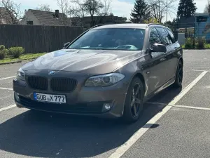 BMW 5 Series F10/F11 535d xDrive 2011