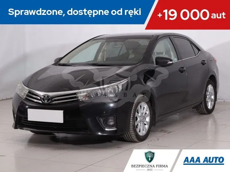 Toyota Corolla Seria E16 2015
