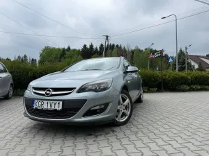 Opel Astra J 1.7 CDTI DPF ecoFLEX TourerStart/Stop 105g Sport 2012
