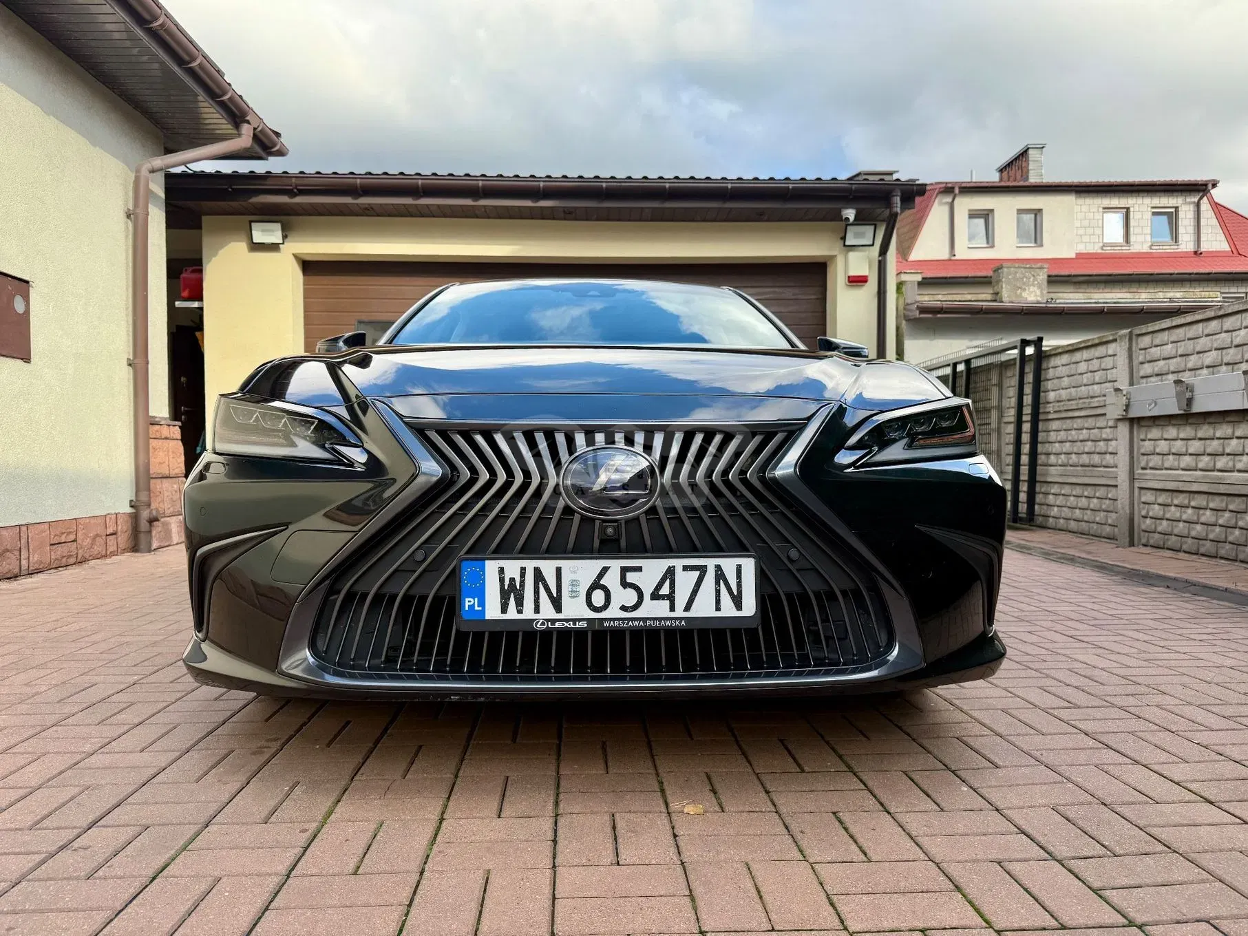 Lexus ES 300h Omotenashi 2020