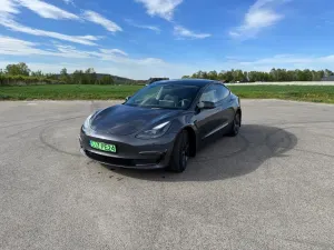 Tesla Model 3 Standard Hinterradantrieb 2023