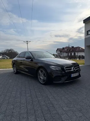 Mercedes-Benz E W213 220 d 4-Matic 9G-TRONIC 2017