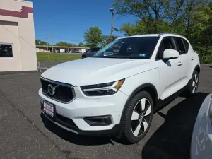 Volvo XC40 T5 AWD Geartronic Momentum 2019