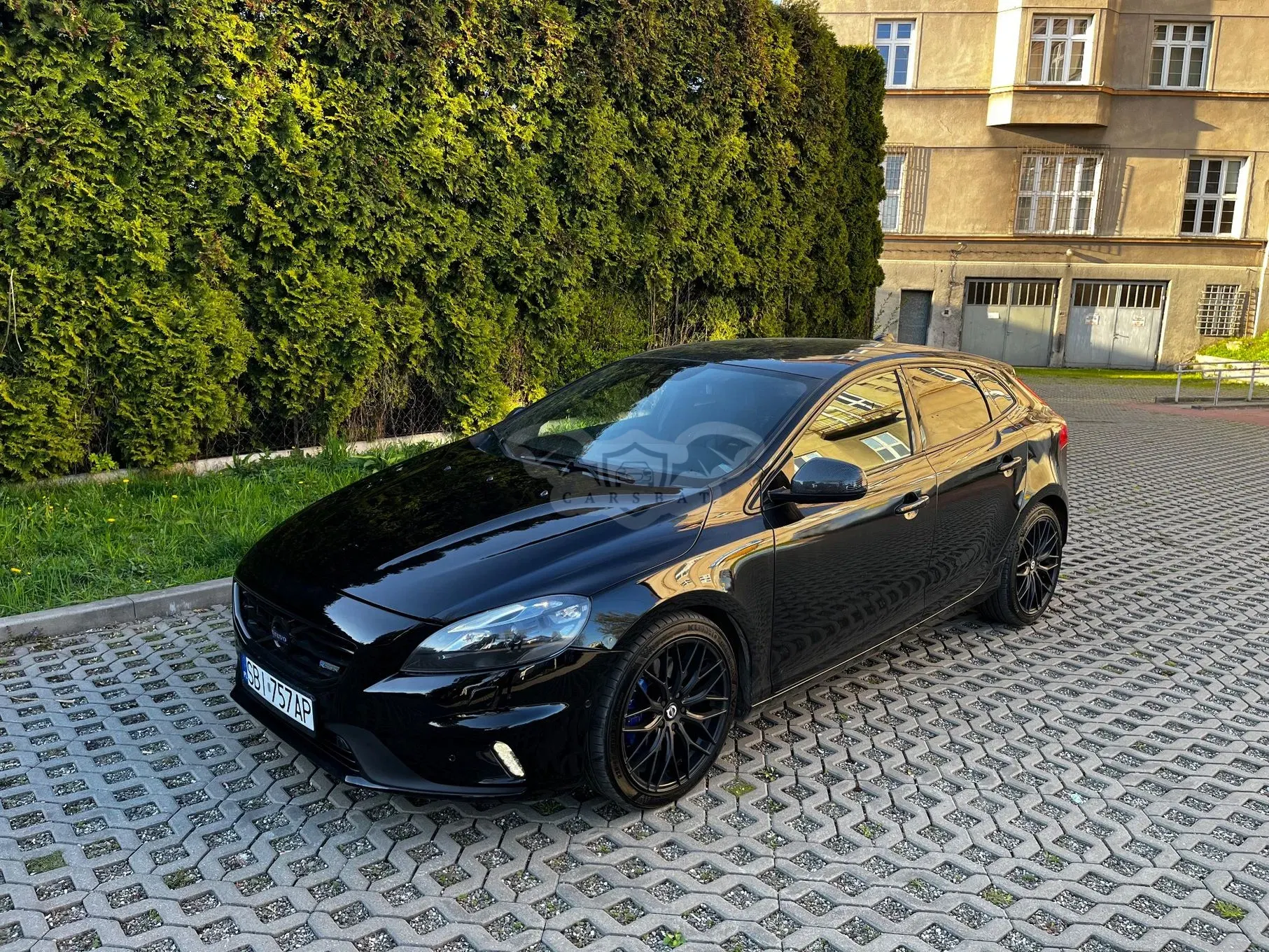 Volvo V40 II D2 R Design 2014