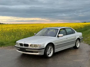 BMW 7 Series E38 740iL 2001