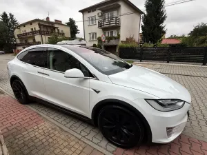 Tesla Model X 2016