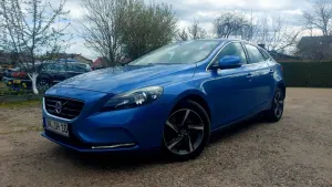 Volvo V40 II D4 Momentum 2014