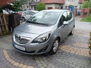 Opel Meriva II 1.7 CDTI Design Edition 2012