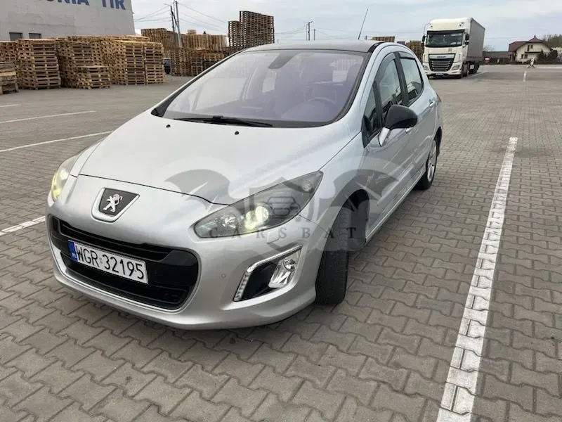 Peugeot 308 T7 1.6 e-HDi Style STT 2011