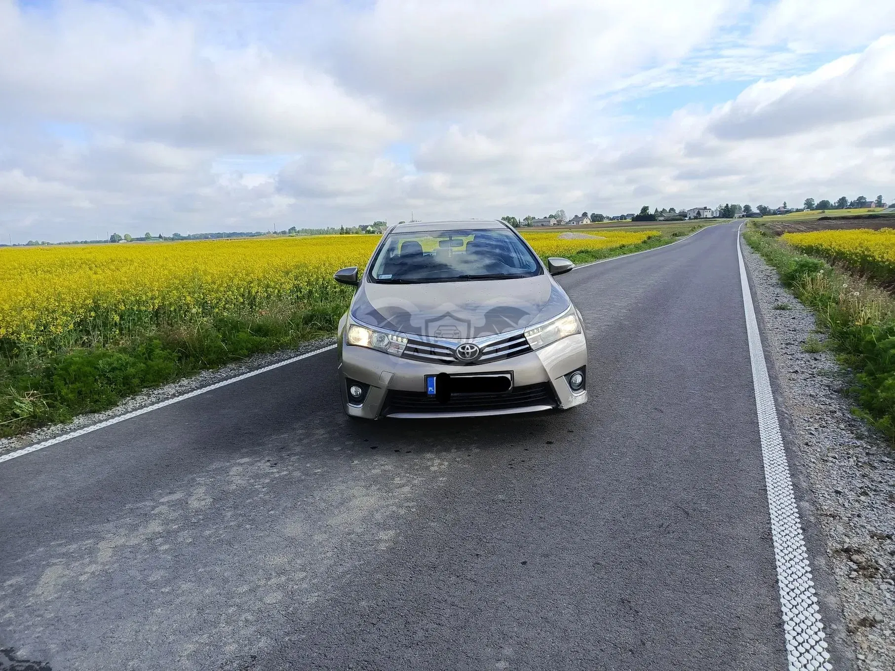 Toyota Corolla Seria E16 1.6 Premium 2013