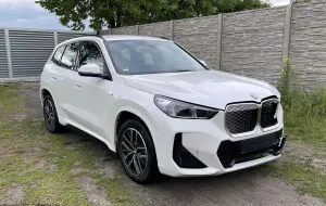 BMW iX1 eDrive20 M Sportpaket 2025