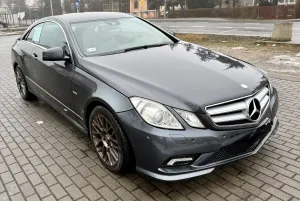Mercedes-Benz E W212/W207 350 CDI DPF BlueEFFICIENCY 7G-TRONIC Avantgarde 2010