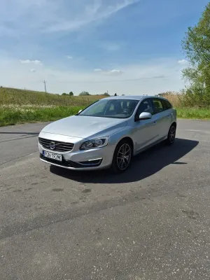 Volvo V60 I D2 Drive-E Dynamic Edition (Kinetic) 2017
