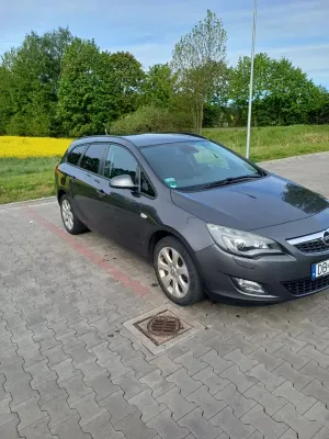 Opel Astra H 1.4 T Sport 2011