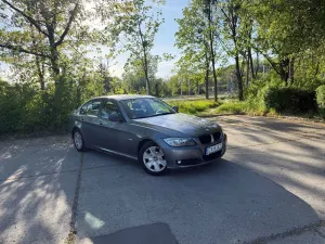 BMW 3 Series E90/E91/E92/E93 318i 2009