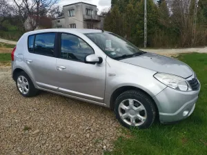 Dacia Sandero I 1.2 16V Laureate EU6 2012