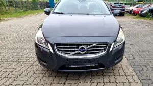 Volvo S60 I D3 Geartronic Momentum 2011