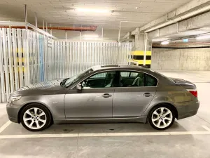 BMW 5 Series E60/E61 530d xDrive 2009
