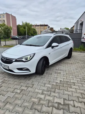 Opel Astra K 1.6 BiTurbo CDTI Start/Stop Active 2016
