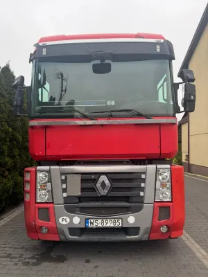 Renault Magnum 2012