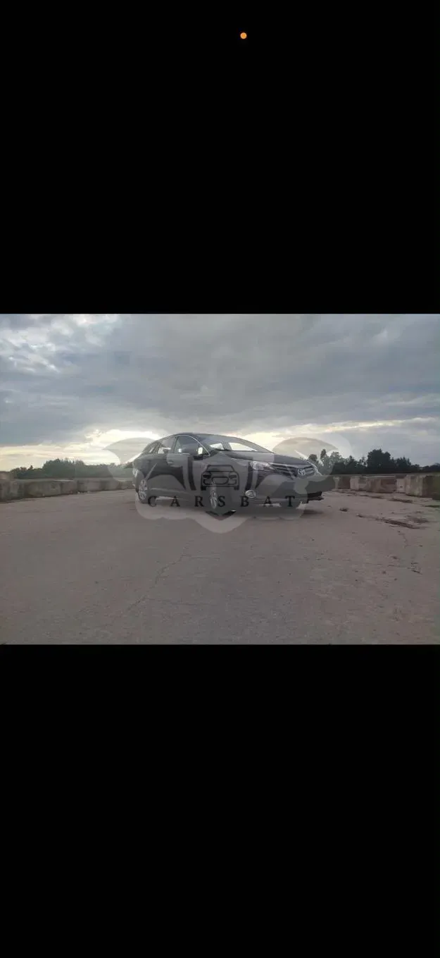 Toyota Avensis III 2.0 D-4D Premium 2013