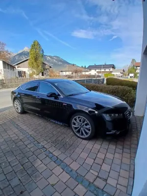 Audi A7 4G8 2016