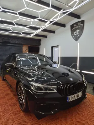 BMW 7 Series G11/12 750Li xDrive 2017