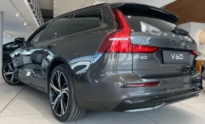 Volvo V60 II 2025