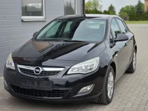 Opel Astra J 1.4 Essentia 2010